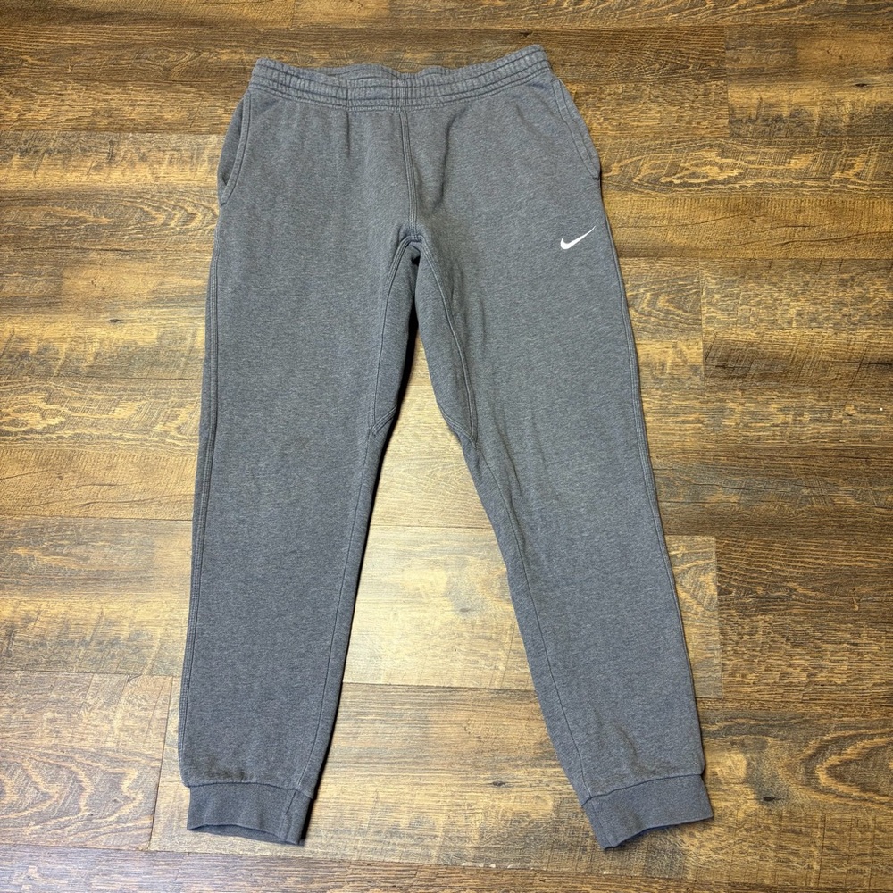 Nike Sportswear Club Fleece Tapered Joggers Gray 826431-071 Mens Large Sweatpant